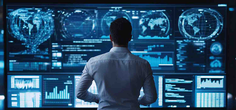 Cybersecurity expert deploying risk management solutions in financial services