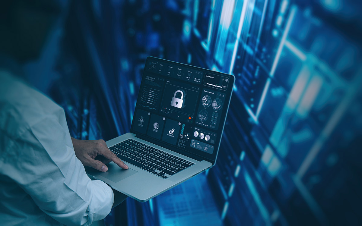 it cloud security laptop graphic